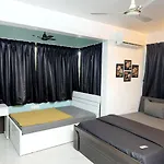 2Bhk Cozy Apartment By Royal Luxor Stay