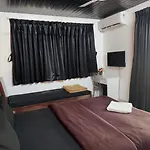 2Bhk Cozy Apartment By Royal Luxor Stay