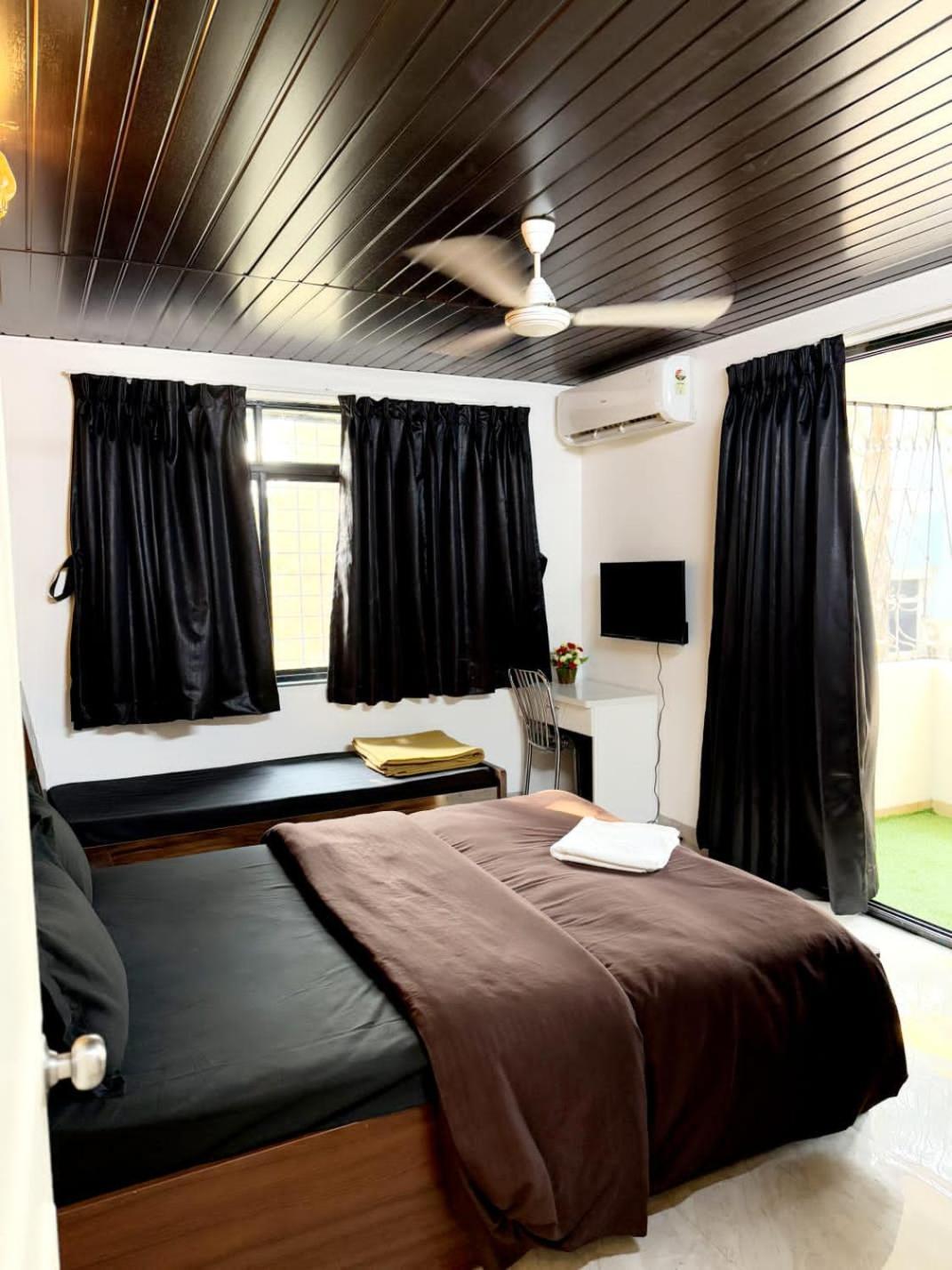 Apartment 2bhk Cozy By Royal Luxor