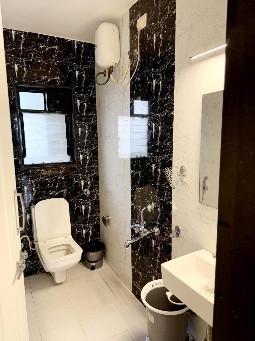 Apartment 2bhk Cozy By Royal Luxor *