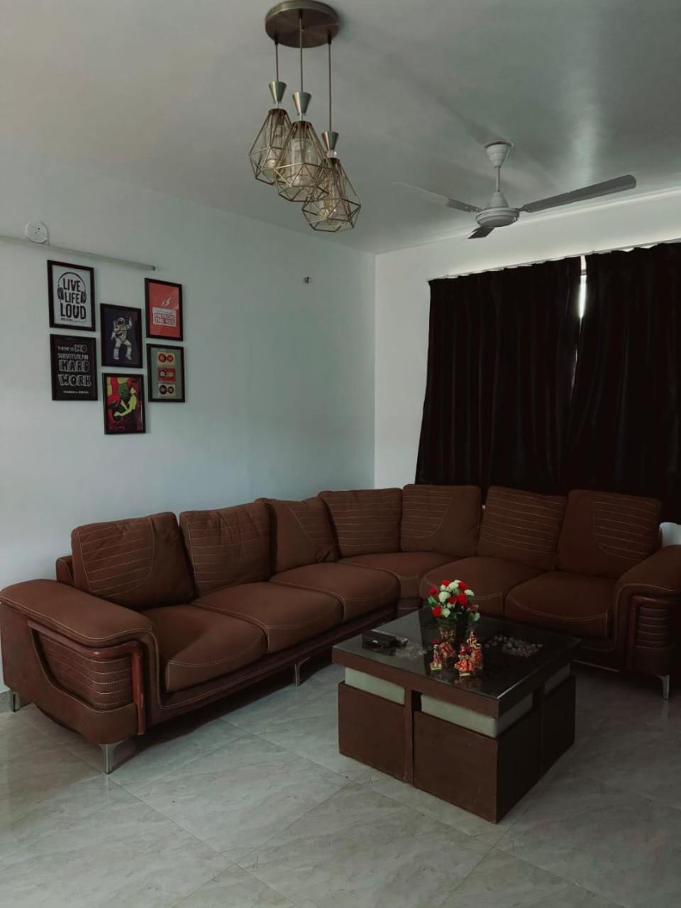 2bhk Cozy By Royal Luxor