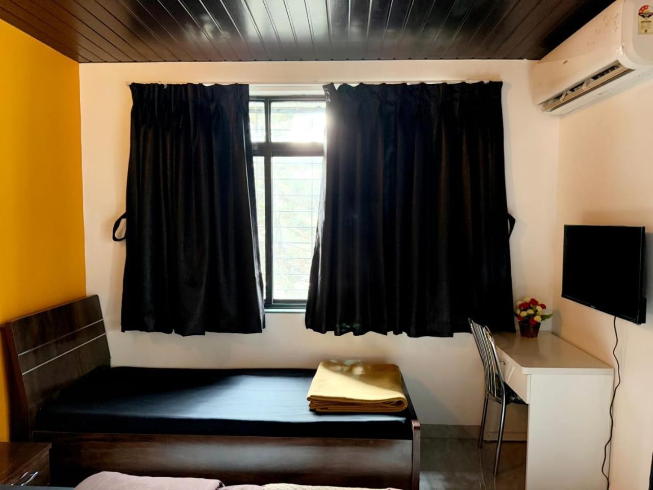 2bhk Cozy By Royal Luxor * Pune